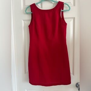 Lauren James sleeveless shift dress. Red. EUC. Size small.